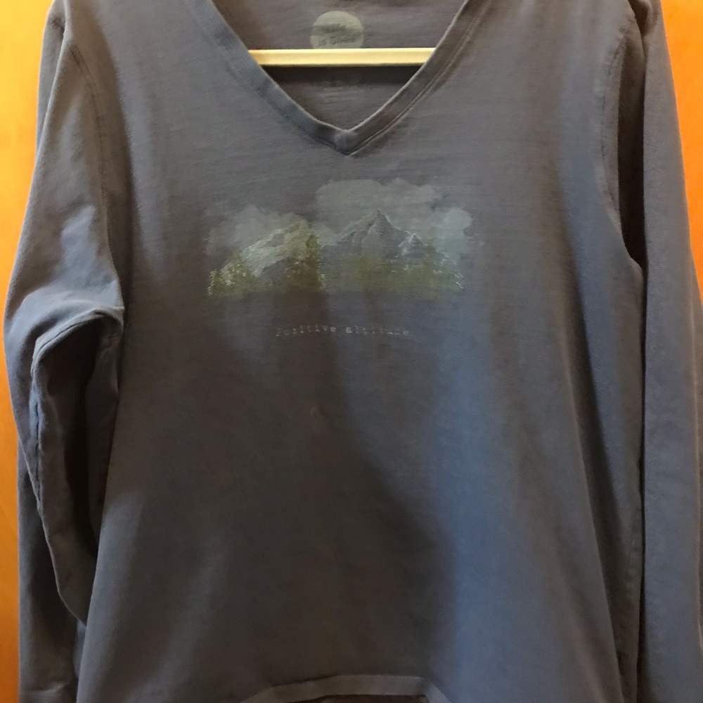 Life Is Good Women’s Classic Fit Long Sleeve T-Shirt. Size XL.